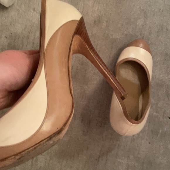 Cream and Camel Alexander McQueen Pumps - Picture 3 of 5